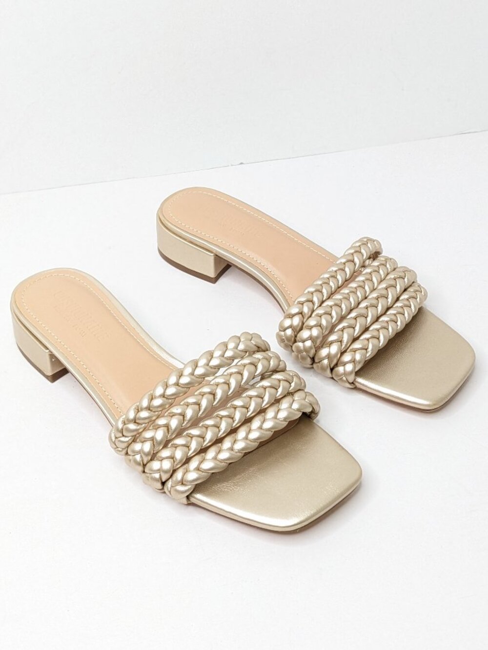 Cushionaire Neary Braided slide Sandals Gold Women's 6.5